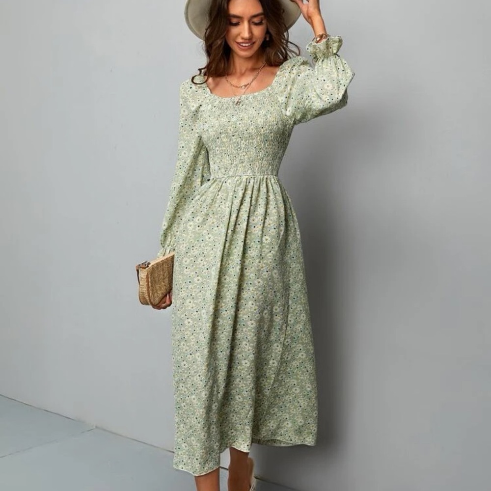 Daisy SHEIN green dress
